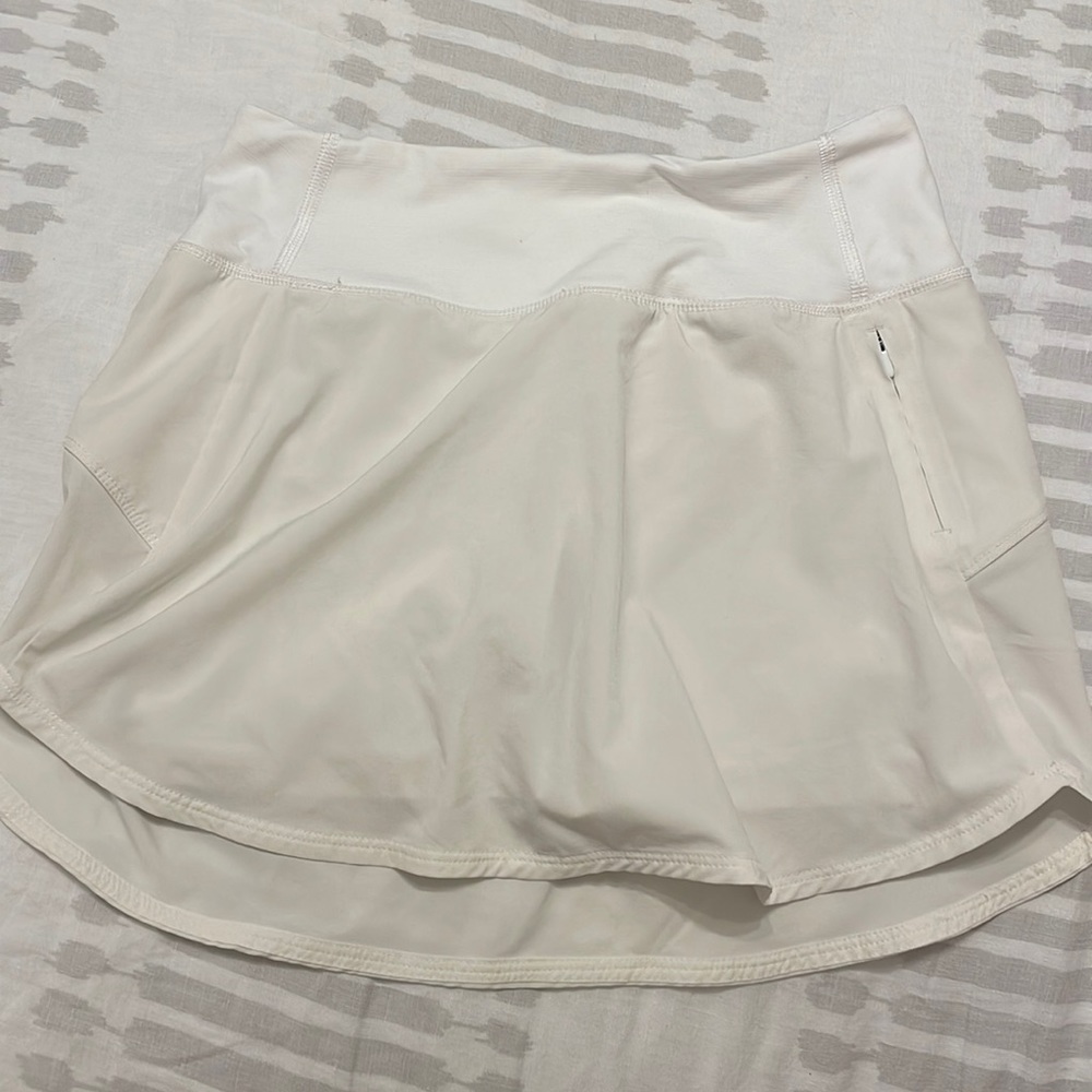 Outdoor Voices Hudson 4" Skort